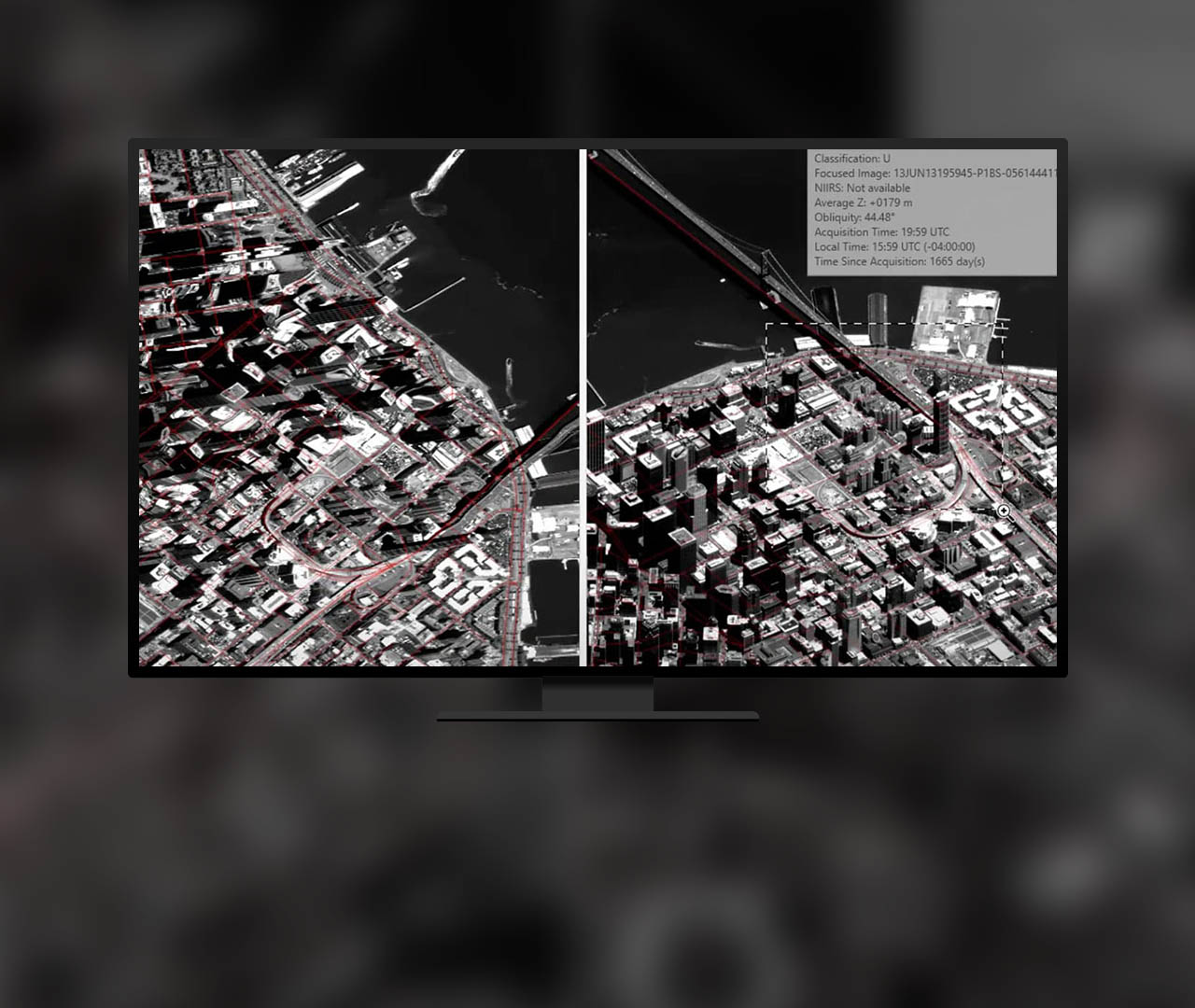 Nebeneinanderansicht von einem Schrägluft-Satellitenbild von DigitalGlobe mit Feature-Daten