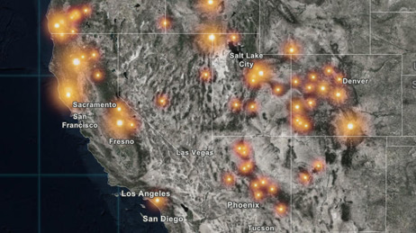 Map of the United States with orange dots marking current fires