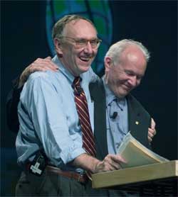 Allan Schmidt (left)