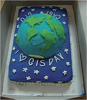 photo of a GIS Day cake