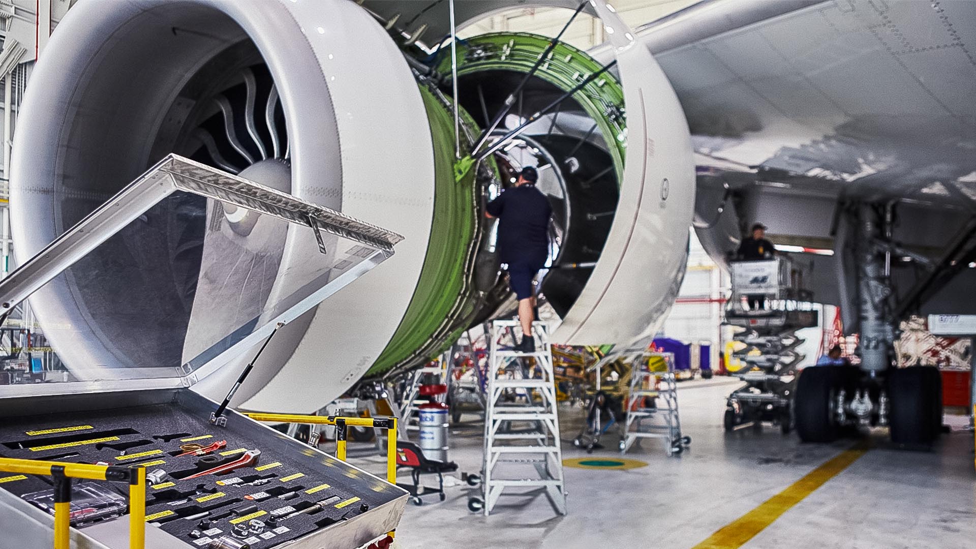 FedEx planes benefit from location intelligence