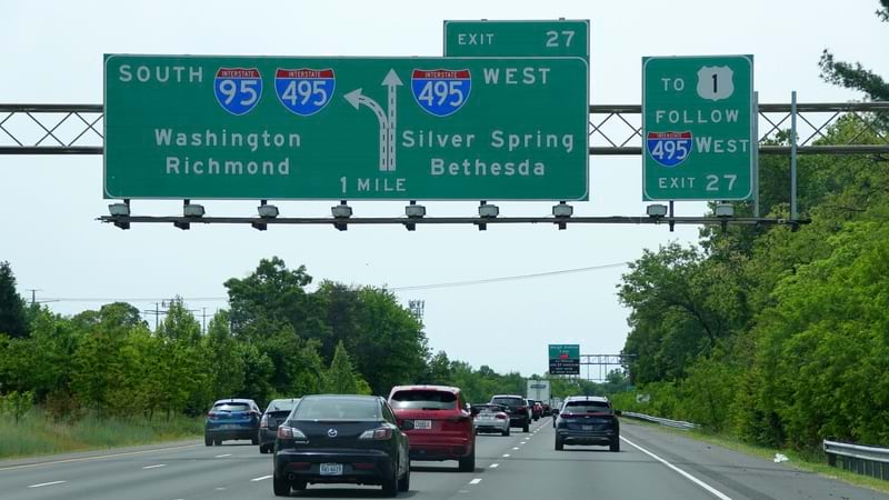 495 West highway sign