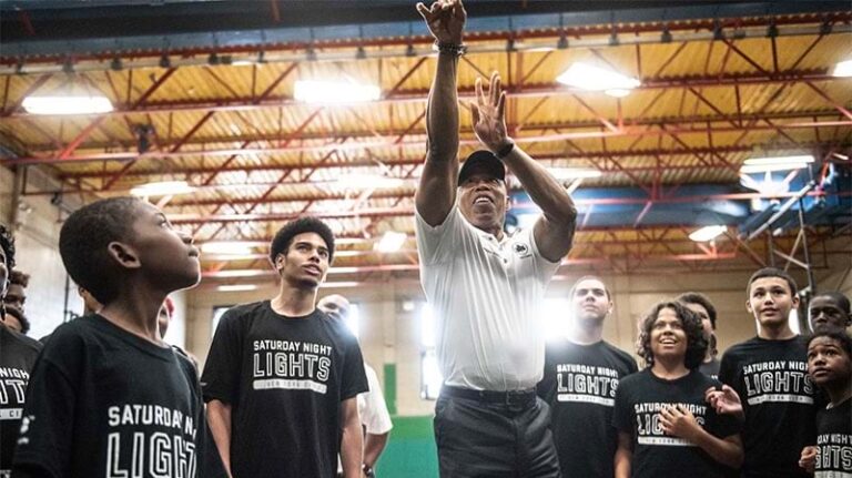 Photographer/Mayoral Photography Office