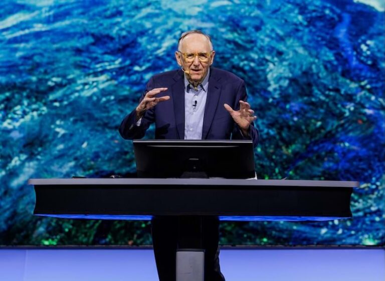 Jack Dangermond speaking at a podium