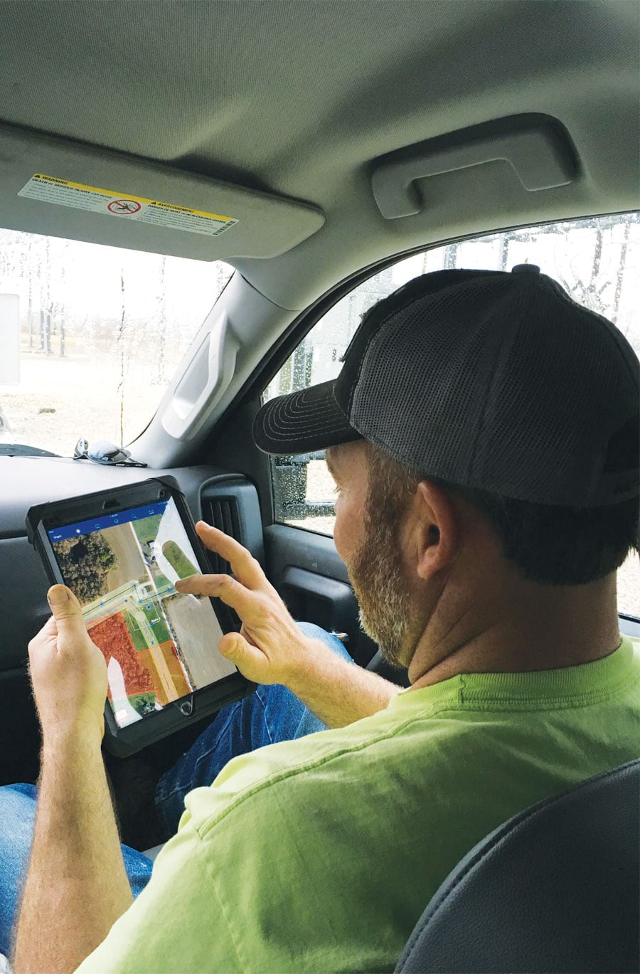 Using Collector for ArcGIS and Survey123 for ArcGIS on iPads