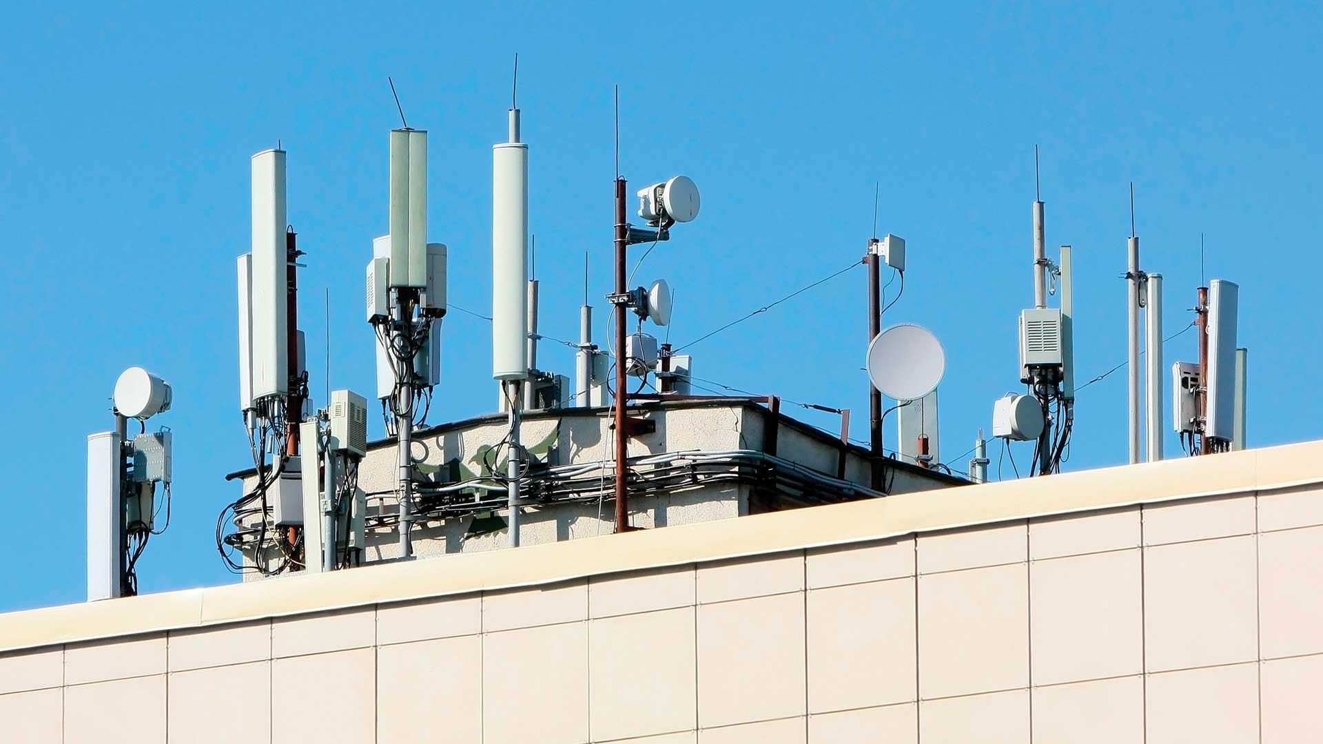 Антенна сотовой связи на крыше жилого дома куда жаловаться