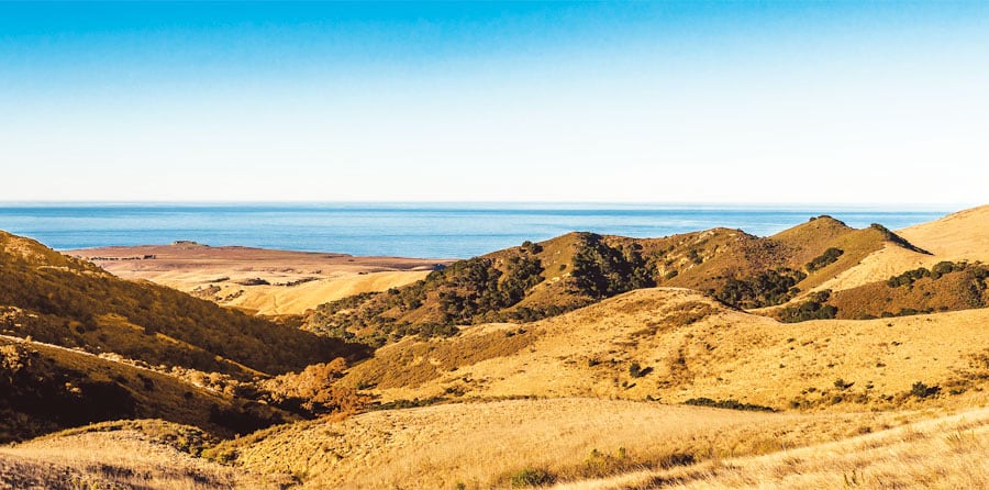 At Point Conception, California’s predominantly north-south coast suddenly juts east-west, and the cold California Current gives in to warmer waters. (Image courtesy of The Nature Conservancy.)