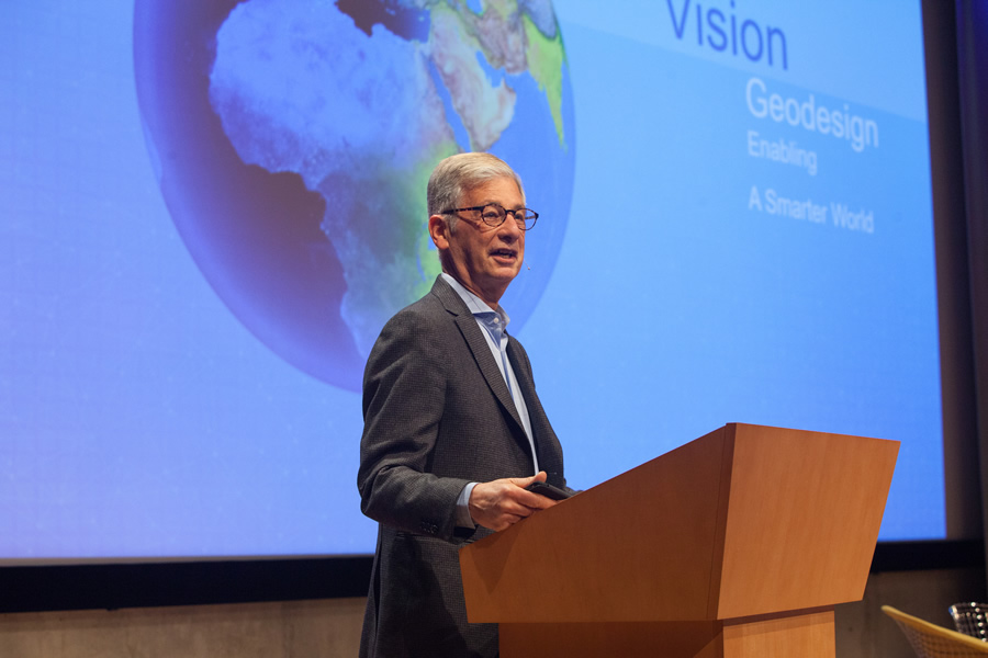Stephen Goldsmith from the John F. Kennedy School of Government at Harvard University moderated the Geodesign Summit.