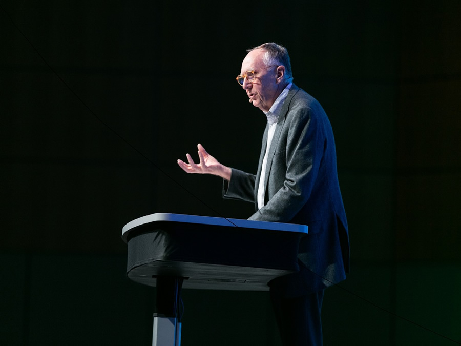 Sometimes the best is last. Esri president Jack Dangermond will summarize his Esri UC message during the Closing Session.