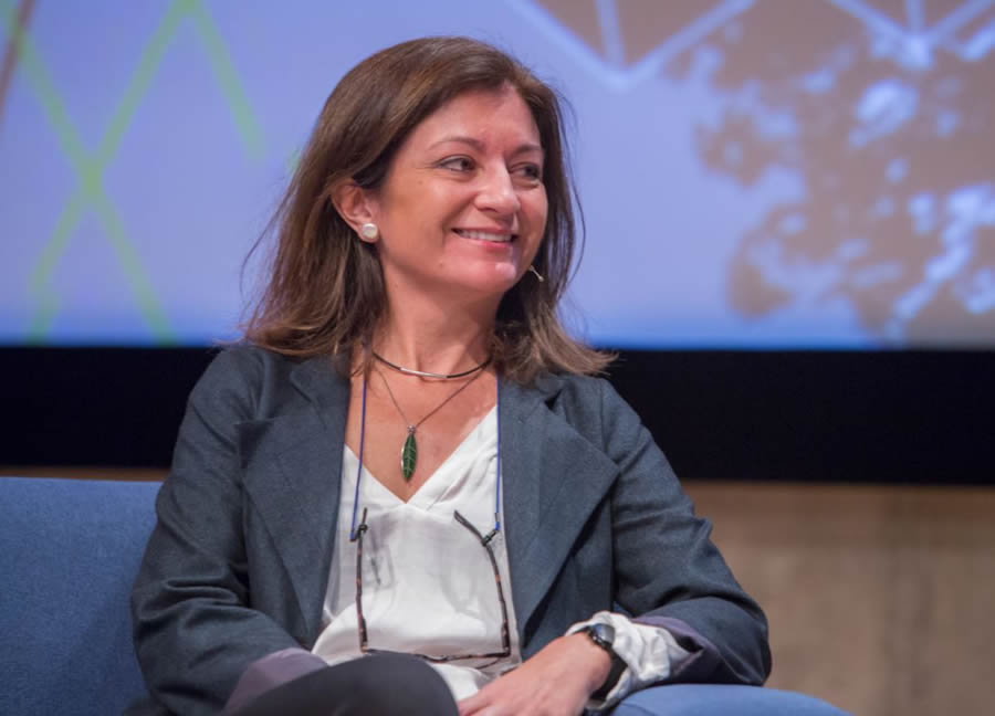 Landscape architect Arancha Muñoz-Criado answers questions at the 2016 Geodesign Summit. Landscape architect Arancha Muñoz-Criado answers questions at the 2016 Geodesign Summit.