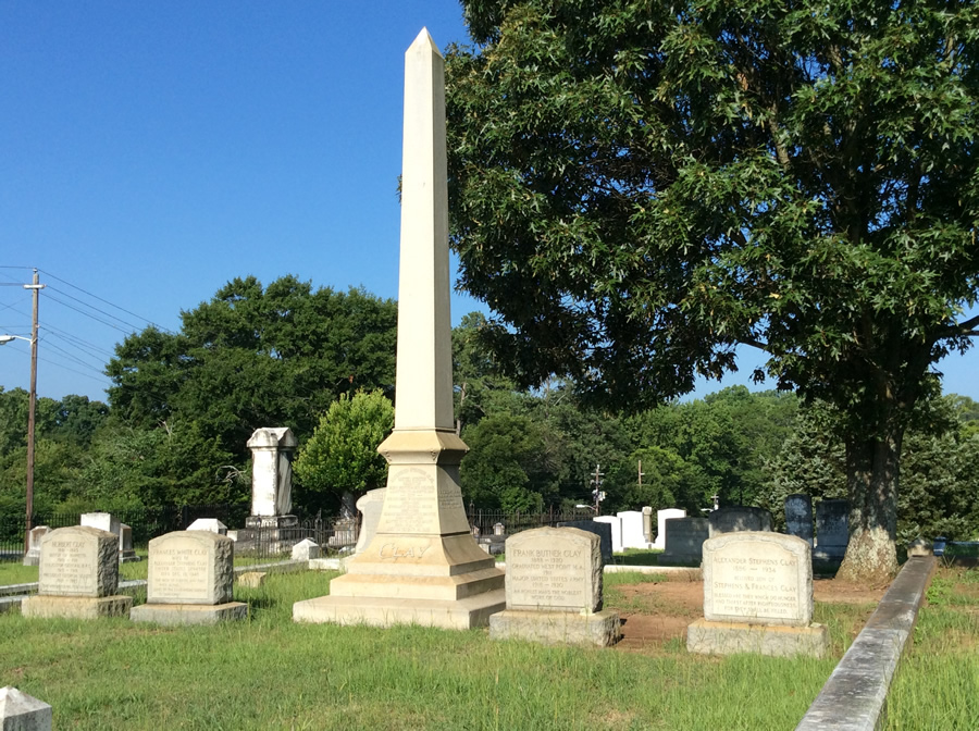 The City of Marietta wanted to use a story map to tell stories about the people buried in its city cemetery.