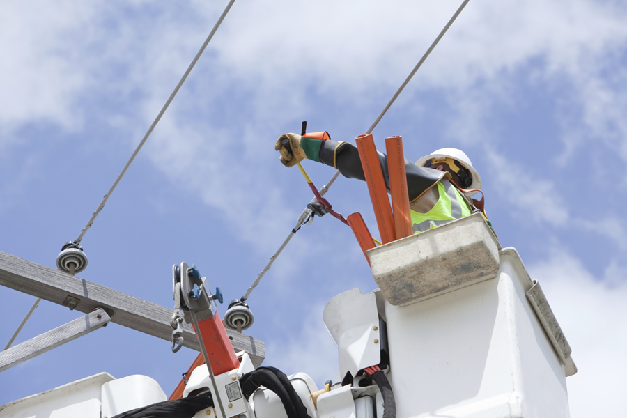 Troubleshooters for electric utilities assess the cause of power failures and sometimes fix outages. Troubleshooters for electric utilities assess the cause of power failures and sometimes fix outages.