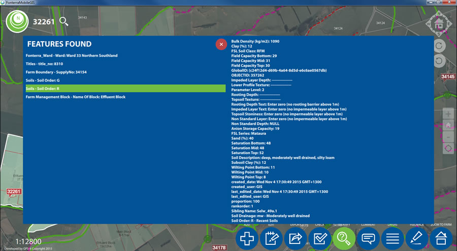 The Identify tool window displays the attributes of an on-farm soil block.