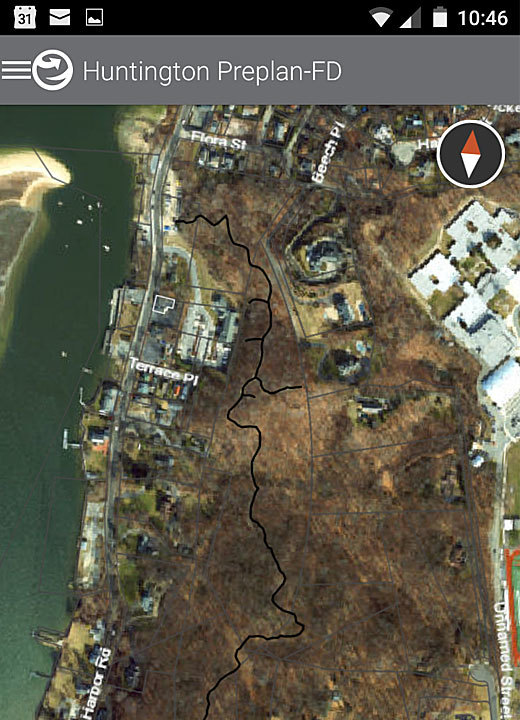 The Explorer for ArcGIS app shows the location of the trail through Cold Spring Harbor State Park.