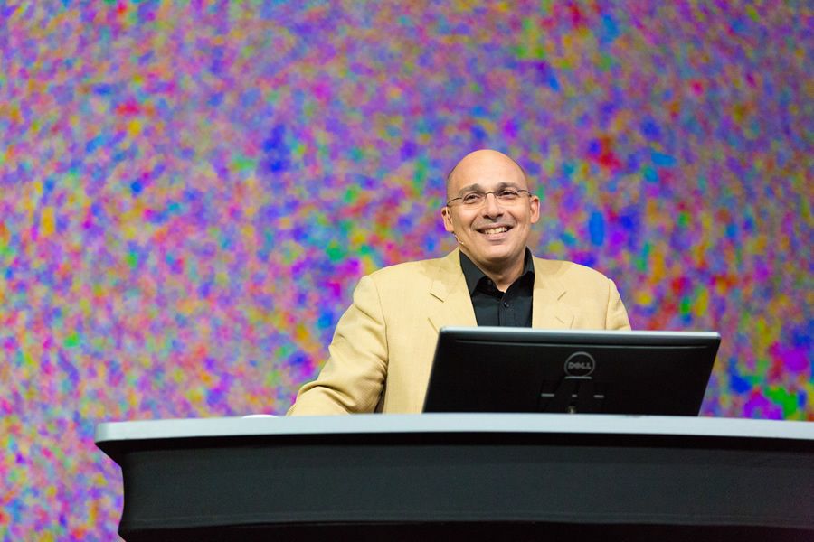 Mansour Raad from Esri gave the audience a sneak peek of Big Data GeoAnalytics, an extension for ArcGIS for Server that will analyze big data. Mansour Raad from Esri gave the audience a sneak peek of Big Data GeoAnalytics, an extension for ArcGIS for Server that will analyze big data.