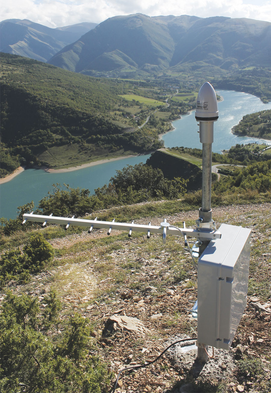 Esri Italia deployed four SENDAS sensors around Lake Fiastra during its collaboration with Italy's National Institute of Geophysics and Volcanology. Esri Italia deployed four SENDAS sensors around Lake Fiastra during its collaboration with Italy's National Institute of Geophysics and Volcanology.