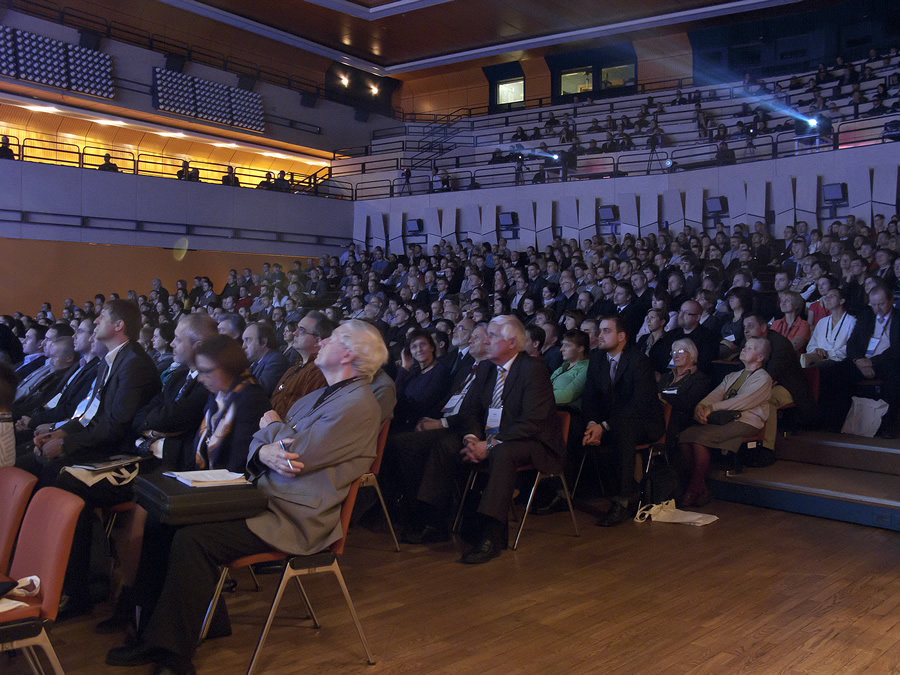 A rapt audience listens to a speaker at the Czech Esri User Conference.