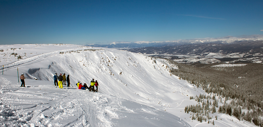 Ski patrol members carrying radios can be tracked using ArcGIS even while they patrol remote areas like The Cirque Territory. The Cirque gives expert skiers and snowboarders a challenging backcountry experience on ungroomed slopes.