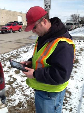 Ames traffic staff efficiently collect and access live information in the field using GISAssets on an iPad.