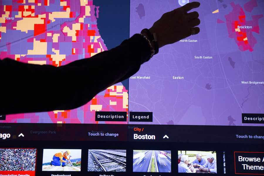 Population density and industrial land use patterns begin to emerge when you use the Urban Observatory.