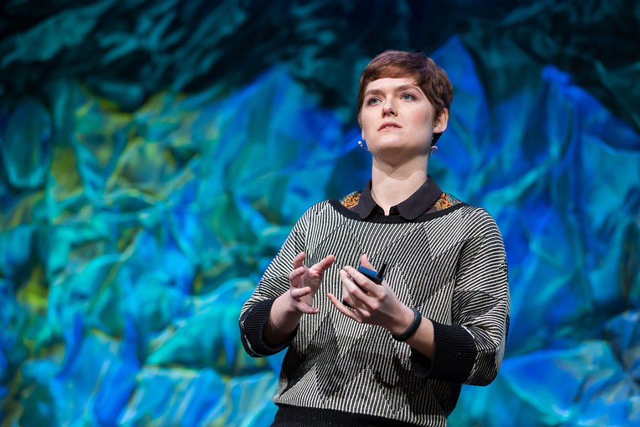 Amber Case, director of the Esri R&D Center in Portland, Oregon, speaks at the DevSummit about location-aware apps.