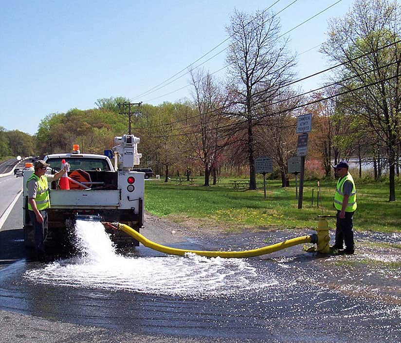 Flushing a fire hydrant