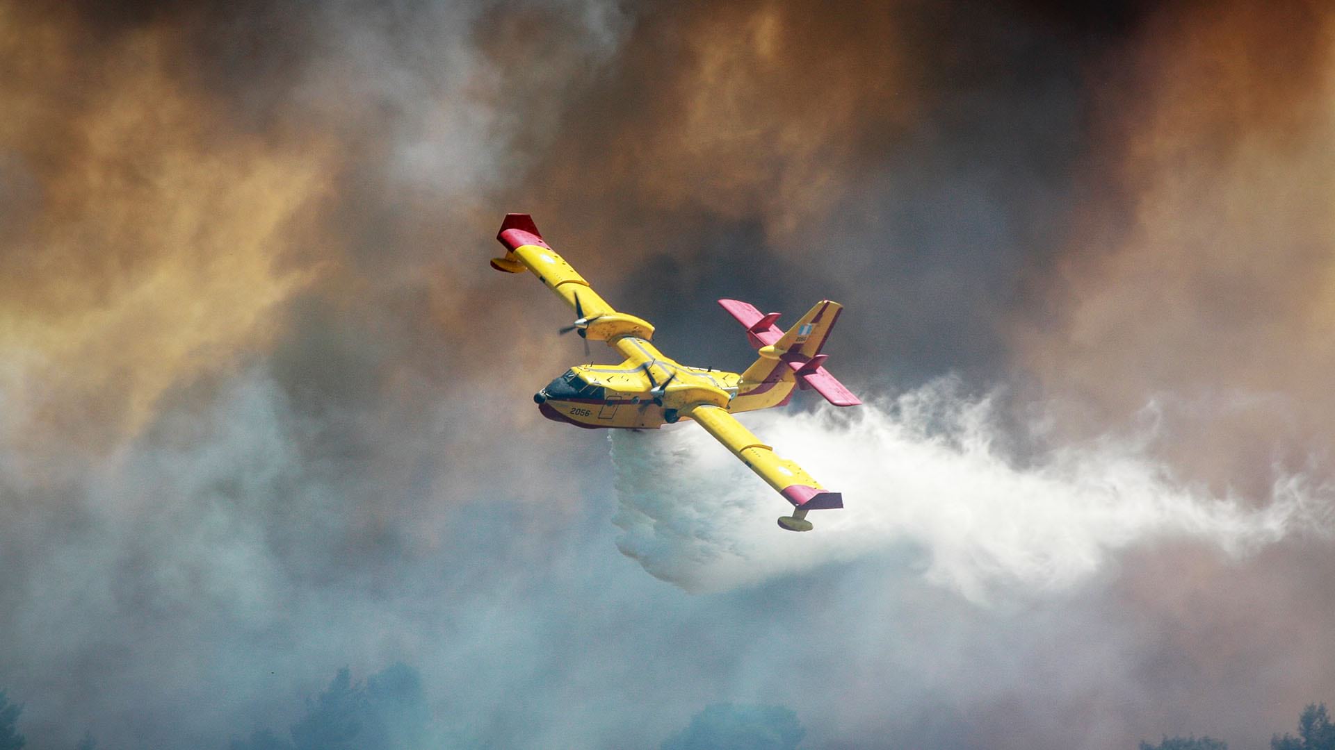 Fighting wildfires from the air