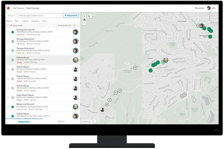 A desktop computing showing a screenshot of the Workforce for ArcGIS web app A desktop computing showing a screenshot of the Workforce for ArcGIS web app