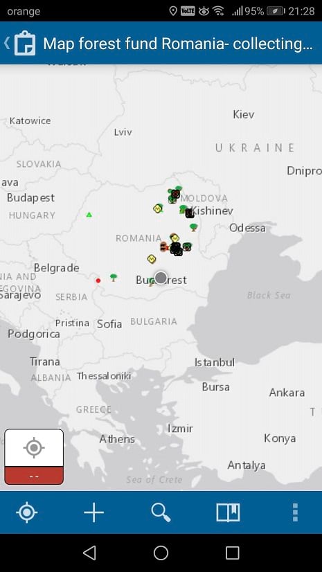 Tracking biodiversity on mobile smart maps Tracking biodiversity on mobile smart maps
