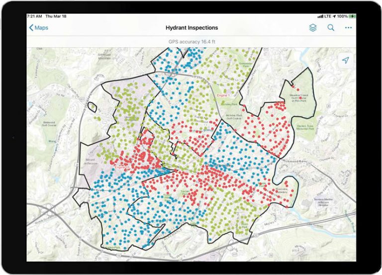 A map of hydrants throughout Charlottesville, some of which are green, some of which are red, and some of which are blue