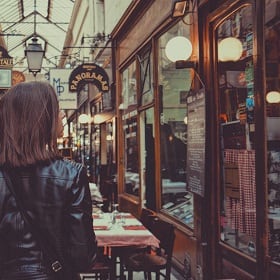 A woman shopping a personalized setting