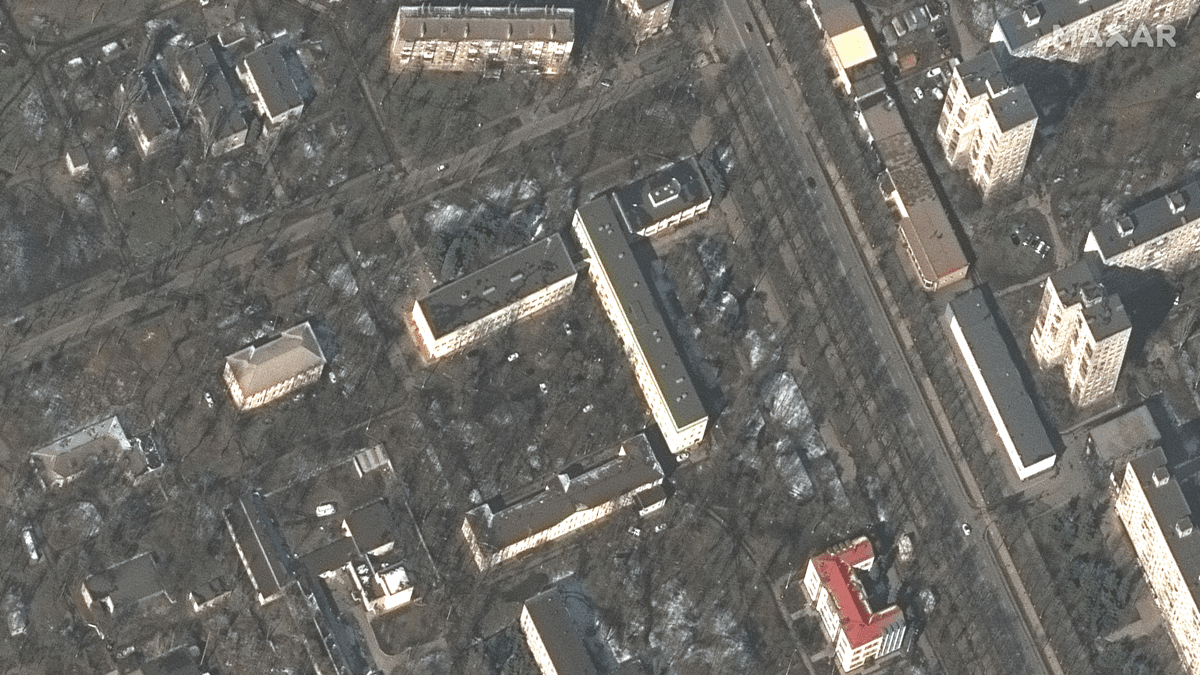 Maxar satellite image of Mariupol hospital before bombing