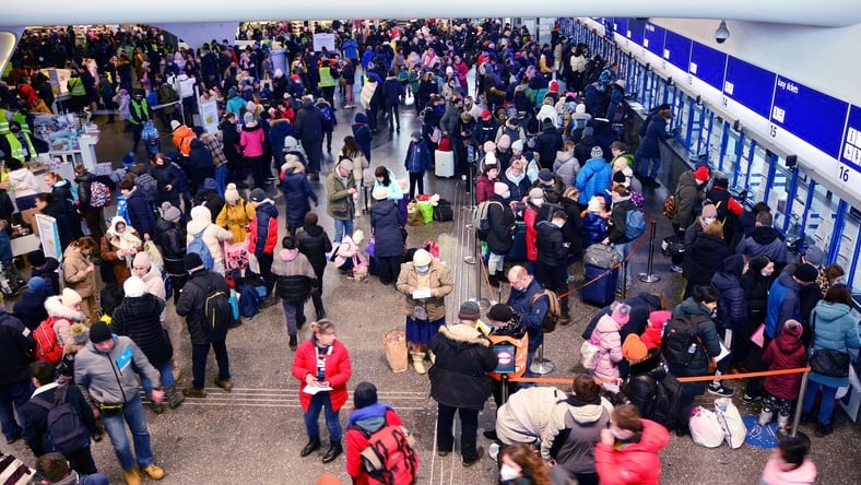 Ukraine crowded train station