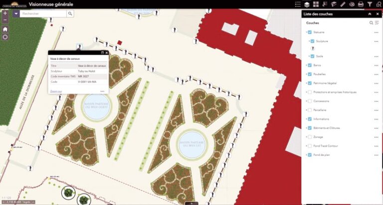 A map of a small portion of the garden showing two fountains, with a pop-up near one of the fountains displaying information about an asset