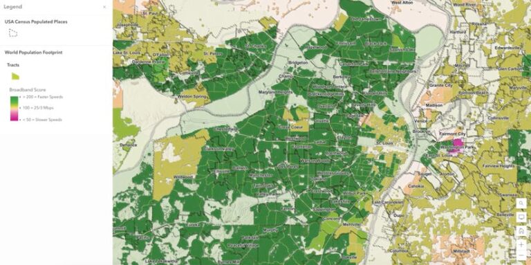 A map that shows different broadband scores in light green, dark green, light orange, and pink