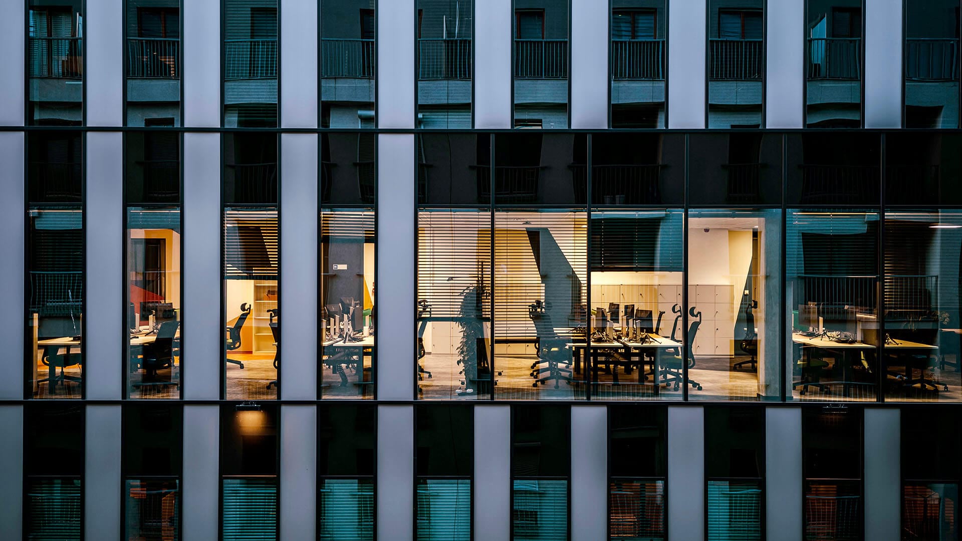 The cross section of an office building represents the CEO and CMO relationship