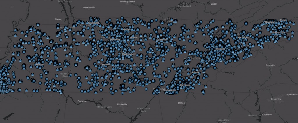 Map of Tennessee Public Cooling centers without clustering. Blue icons for cooling centers within black circles.