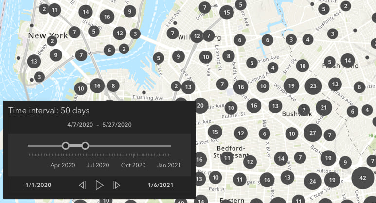You can calculate the time interval in a time extent using the DateDiff Arcade function.
