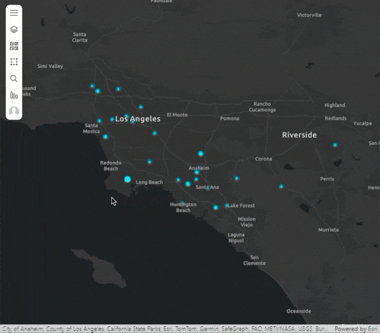 Hovering on different data points and make comparisons