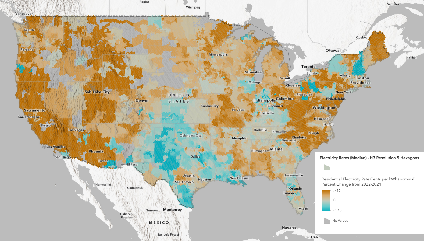 Web map showing percentage point change of residential electricity rates (inflation-adjusted) in the USA.