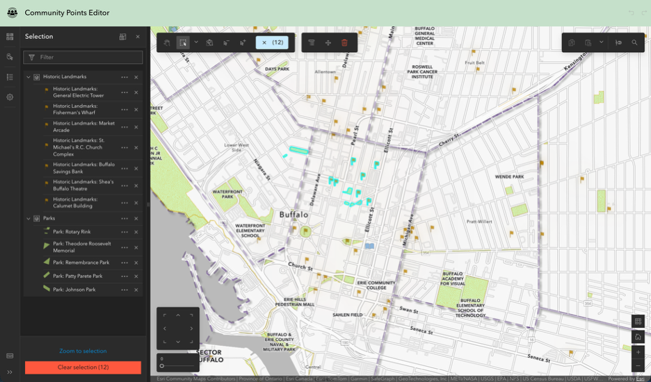 Sample Web Editor Instant Apps template with a selection made in the map, the selection manager lists the selected features.