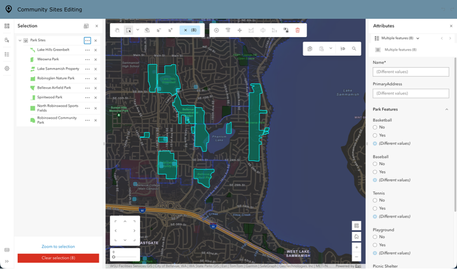 Sample Web Editor Instant Apps template with a selection made in the map, the Attributes panel is open to update attributes of all the selected features at once.