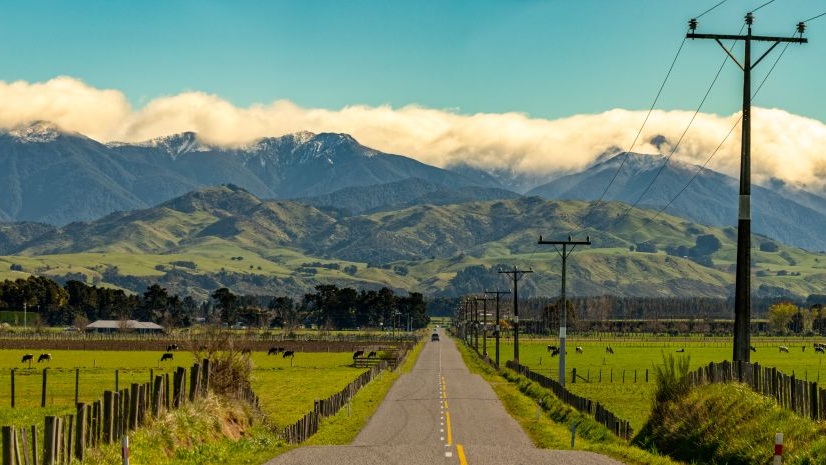 What's new for ArcGIS Utility Network with the 2026 Network Management Release