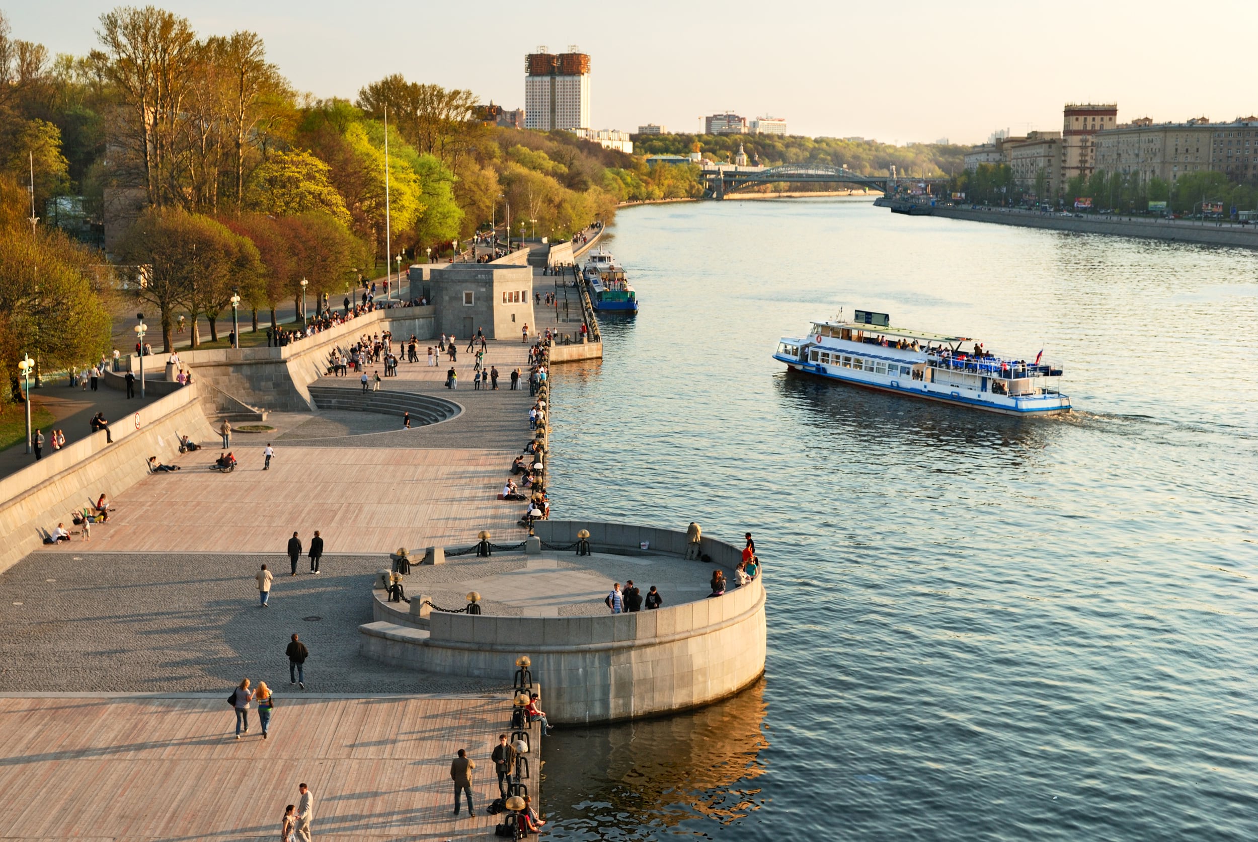 Picture of a park and Moscow River. Picture of a park and Moscow River.