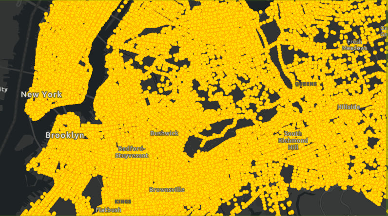 Motor vehicle crashes in New York City (2020). Pixels at small scales are more likely to contain multiple points than pixels at large scales.