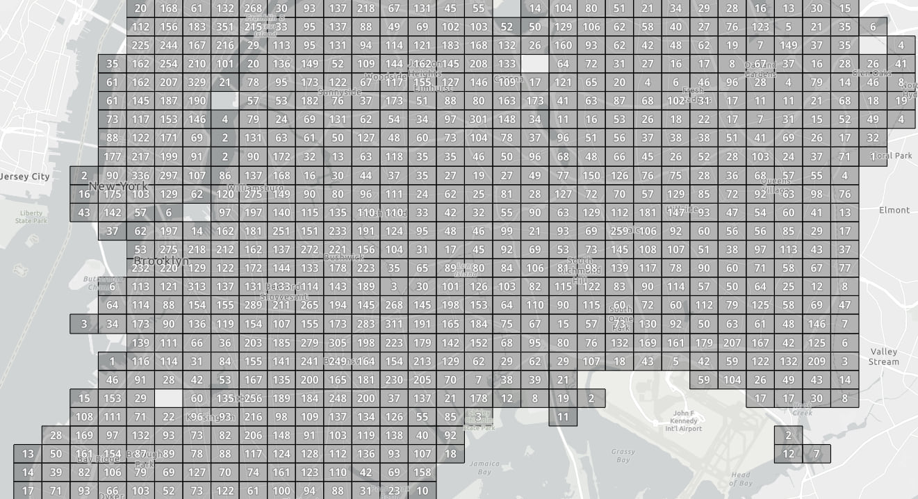 Motor vehicle accidents in New York City (2020) binned at a city scale.