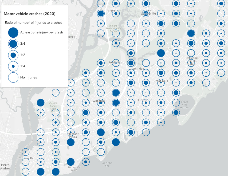 The ratio of crash injuries to total crashes in motor vehicle incidents in New York City (2020). Wurman dots is an ideal way to represent ratios and percentages.