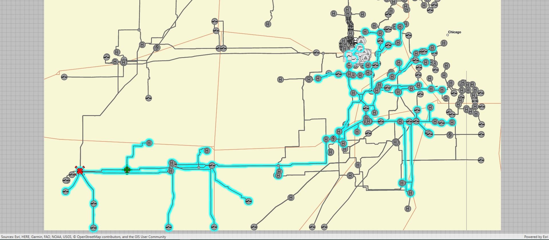 Highlighted result of a subnetwork trace on a stand-alone mobile geodatabase with Naperville Electric data.
