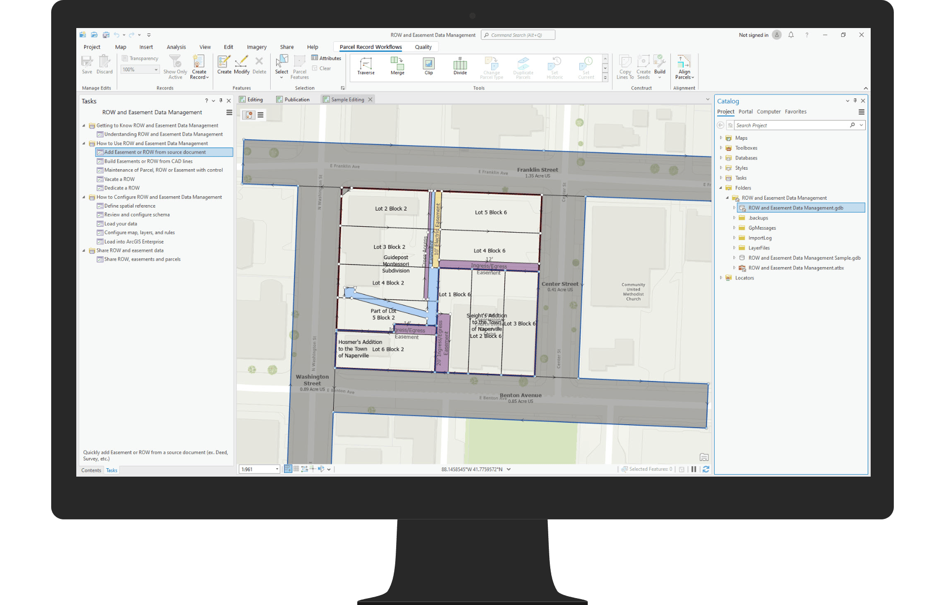 An image of the Right-of-way and Easement Data Management Pro project with tasks and sample data showing An image of the Right-of-way and Easement Data Management Pro project with tasks and sample data showing