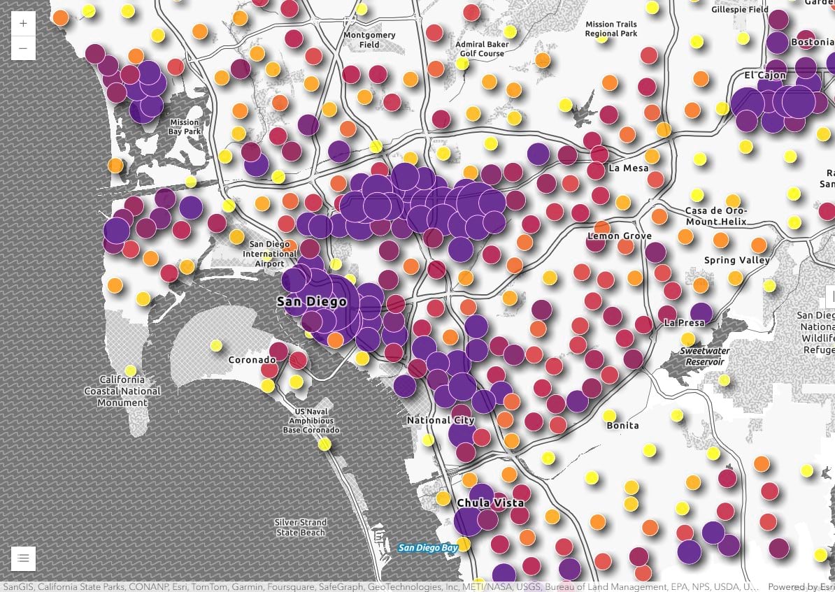 San Diego, California total population denoted by circles of varying color and size according to the population size.